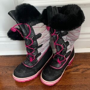 Justice Chic Black and Pink Winter Boots Snow Boots